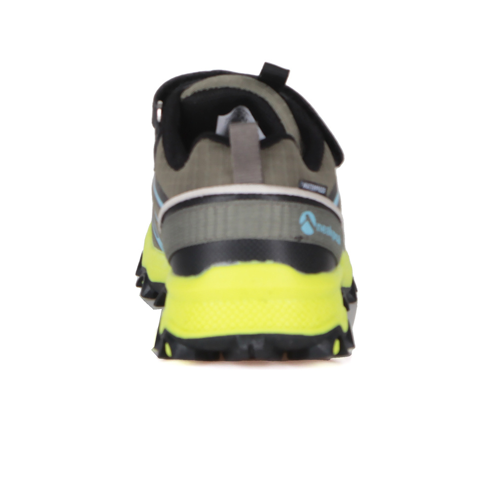 Neak Peak zapatilla trekking niño TREKER LOW  vista trasera
