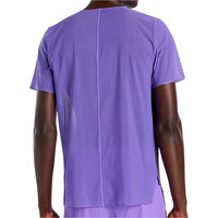 New Balance camiseta técnica manga corta hombre RACE DAY ULTRA LIGHT MORADO vista trasera