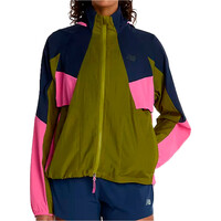 New Balance Chaqueta Running Mujer RC VERDE vista frontal