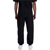 New Balance pantalón hombre SPORT ESSENTIALS NEGRO vista trasera