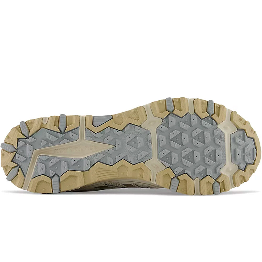 New Balance zapatilla moda mujer MT410 MARRON vista trasera