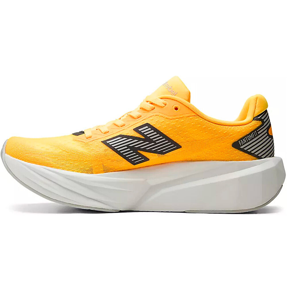 New Balance zapatilla running mujer FuelCell Rebel v5 NARANJA lateral interior