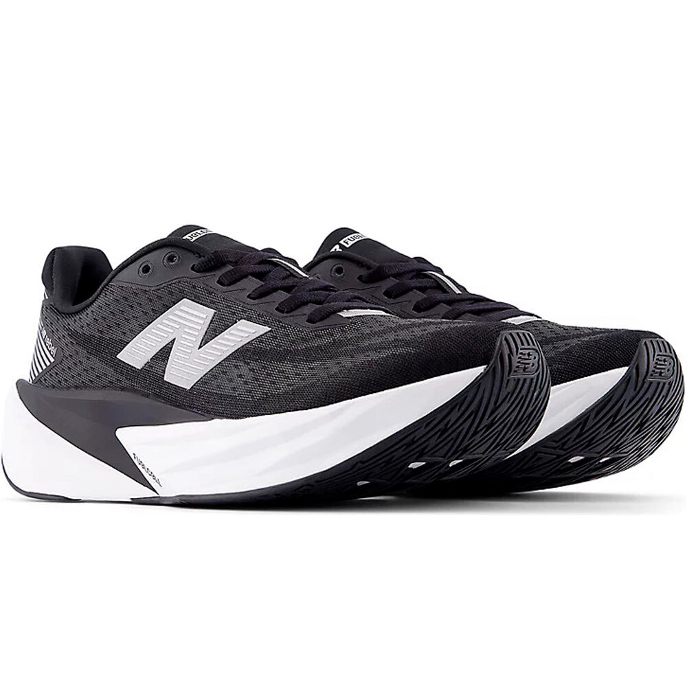 New Balance zapatilla running mujer FUELCELL REBEL V5 NEGRO lateral interior