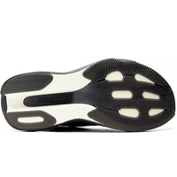 New Balance zapatilla running mujer SuperComp Rebel v1 NEGRO vista trasera