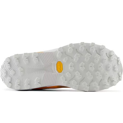 NEW BALANCE FUELCELL REBEL TRAIL naranja