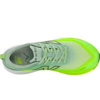 New Balance zapatillas trail hombre SUPERCOMP VERDE vista superior