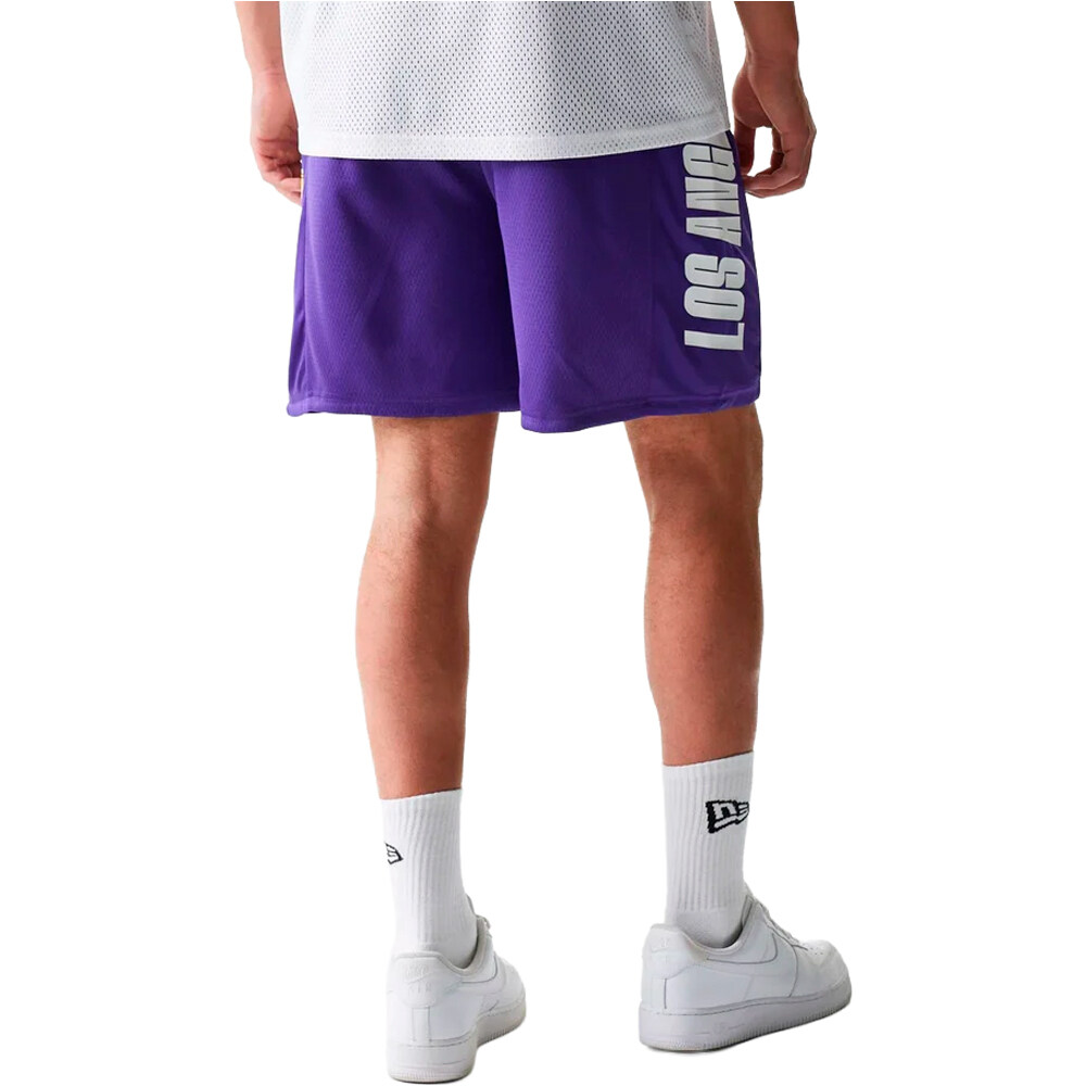 New Era pantalón baloncesto LOS ANGELES LAKERS MESH  vista trasera