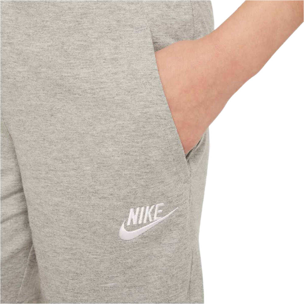 Nike bermuda niño SPORTSWEAR CLUB GRIS 03