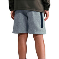 Nike bermuda niño SPORTSWEAR TECH NEGRO vista trasera