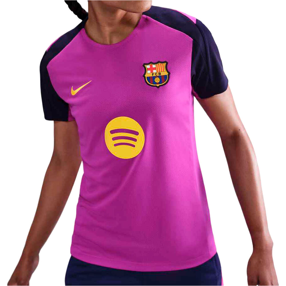 Nike camiseta de fútbol oficiales BARCELONA 25/26 ENTRENAMIENTO MUJER MORADO vista frontal