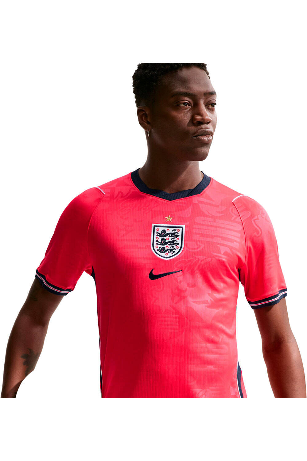 Nike camiseta de fútbol oficiales INGLATERRA MUNDIAL 2026 SEGUNDA EQUIPACION  vista detalle