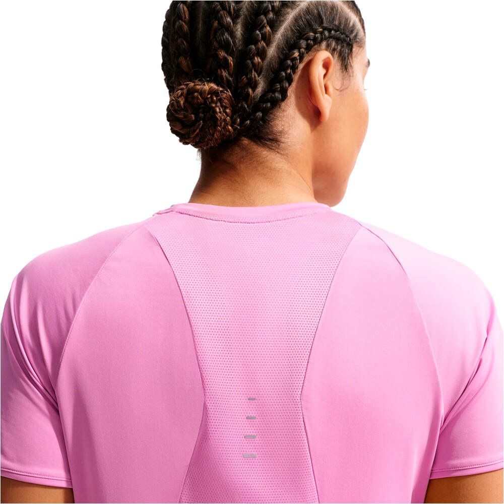 Nike camiseta entrenamiento manga corta mujer DRI-FIT SWIFT ROSA 03