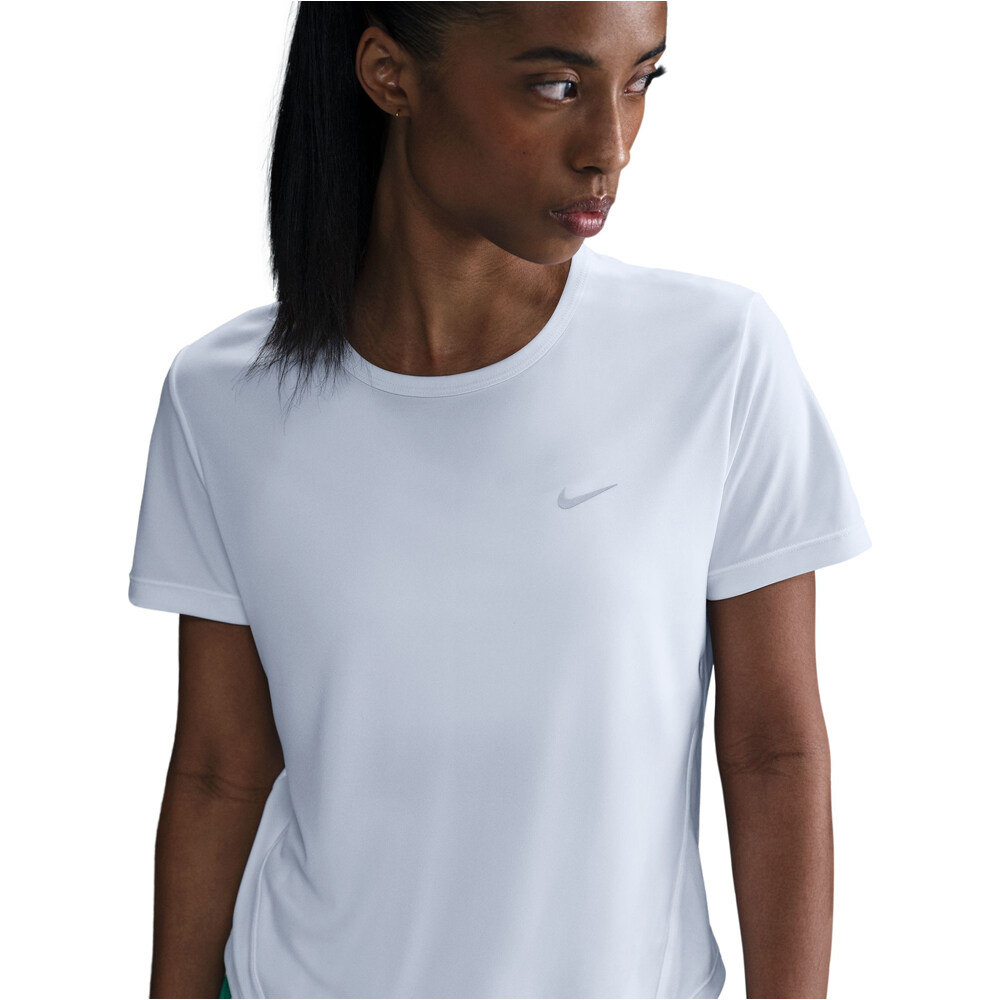 Nike camiseta entrenamiento manga corta mujer DRI-FIT TEMPO BLANCO vista detalle