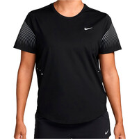 Nike camiseta entrenamiento manga corta mujer W NK DF SWIFT FLSH TOP SS STND NEGRO vista frontal