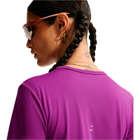 Nike camiseta entrenamiento manga corta mujer W NK TEMPO DF SS TOP MORADO 03