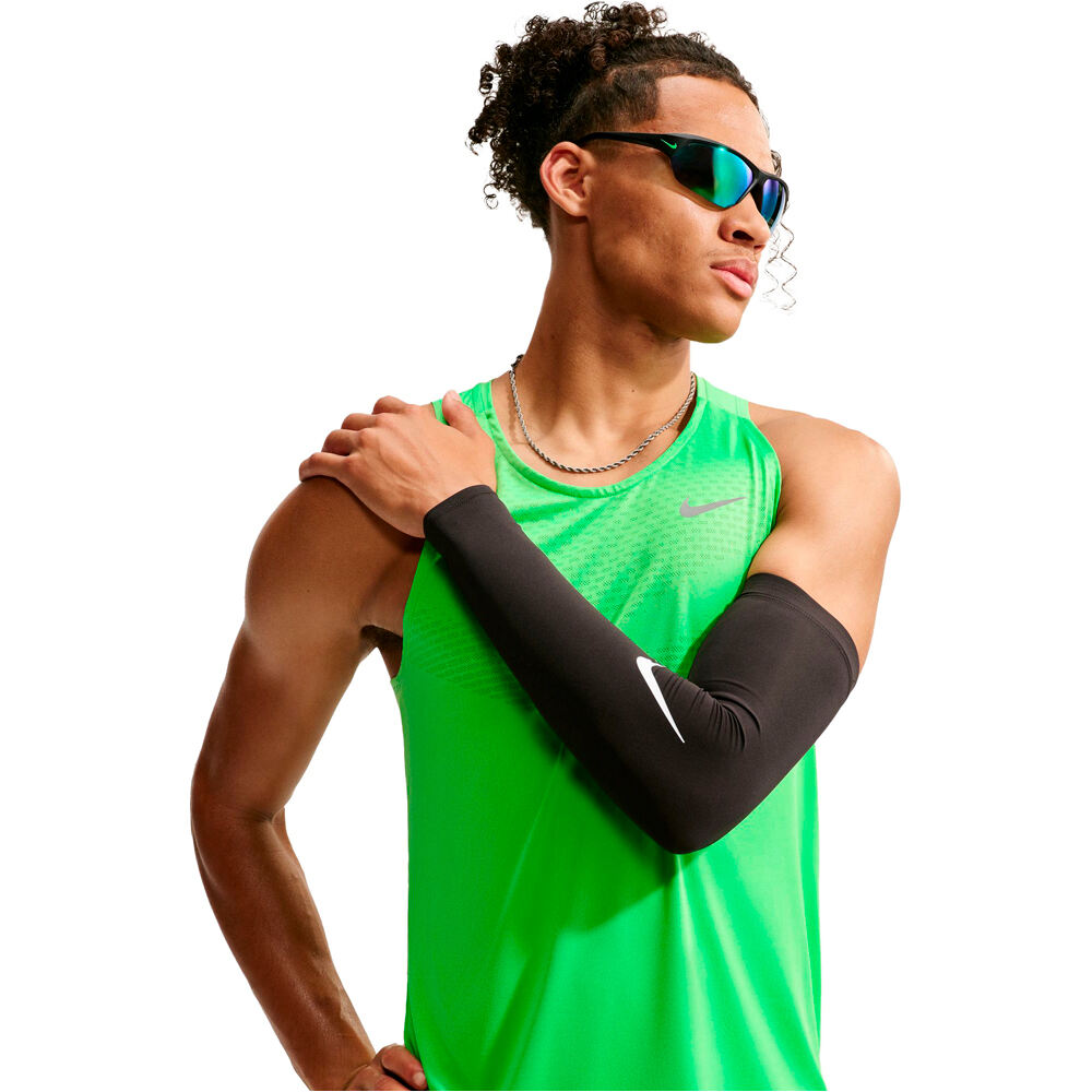 Nike camiseta entrenamiento tirantes hombre M NK DFADV STRIDE TANK VERDE vista detalle