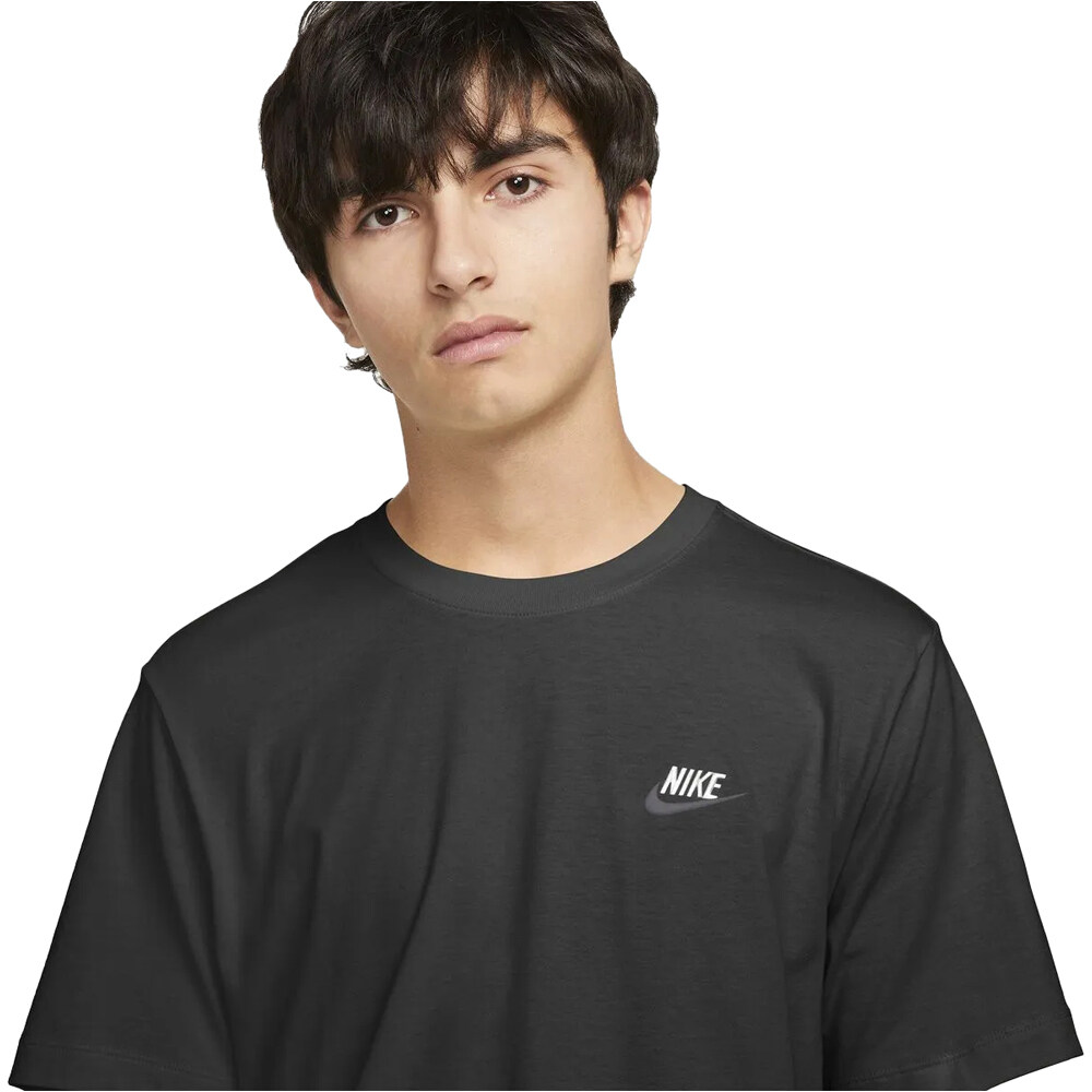 Nike camiseta manga corta hombre SPORTSWEAR CLUB NEGRO vista detalle