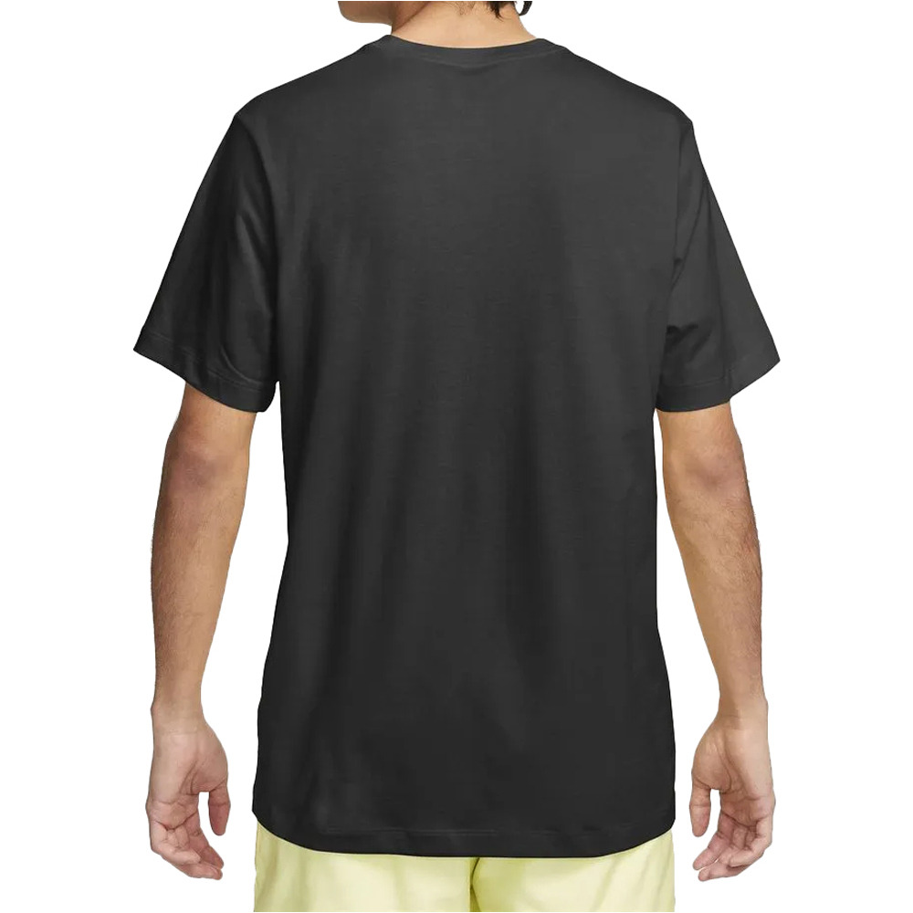 Nike camiseta manga corta hombre SPORTSWEAR CLUB NEGRO vista trasera