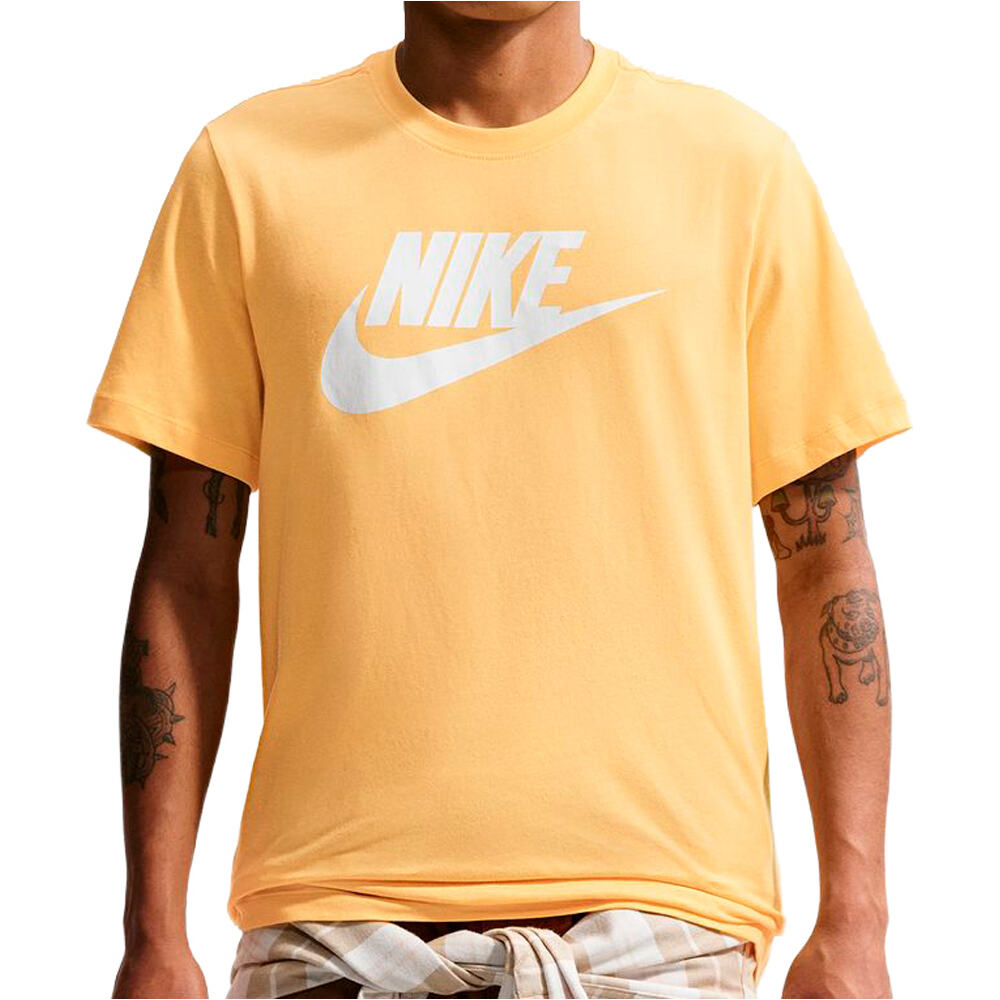 Nike camiseta manga corta hombre SPORTSWEAR ICON FUTURA AMARILLO vista frontal