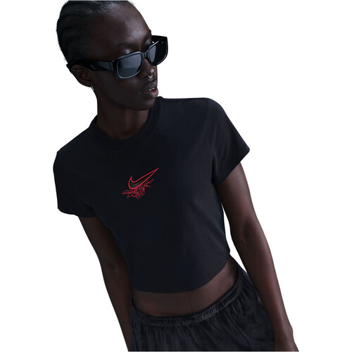 Nike camiseta manga corta mujer SPORTSWEAR CHILL KNIT NEGRO