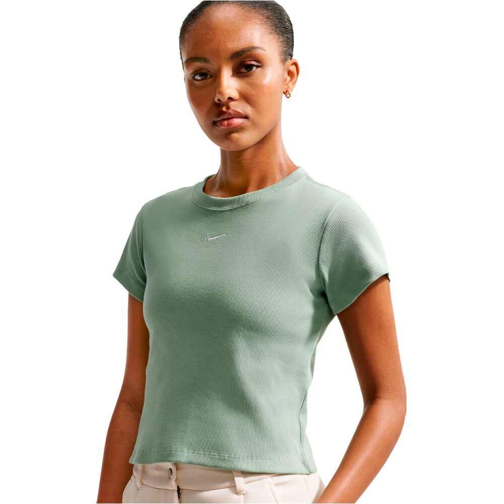 Nike camiseta manga corta mujer SPORTSWEAR VERDE 04