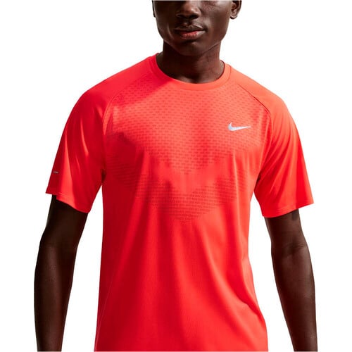 NIKE DRI-FIT ADV STRIDE rojo