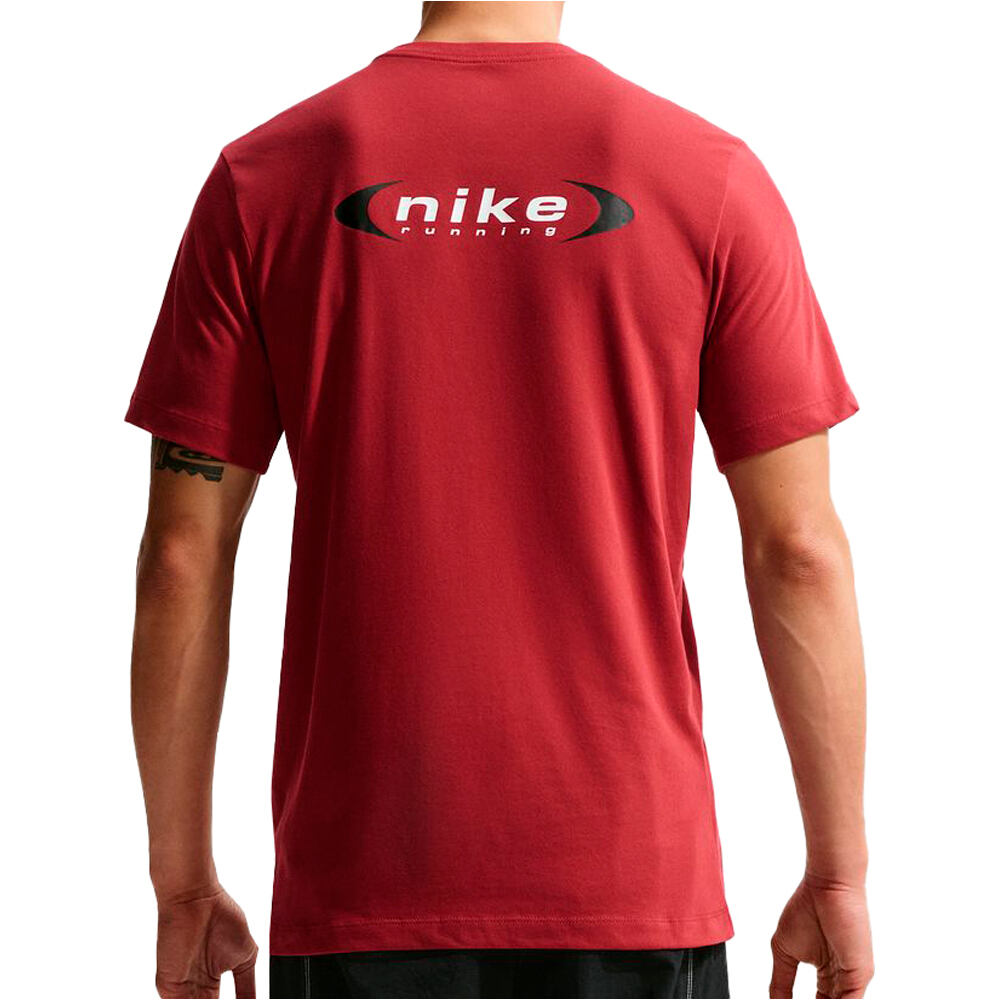 Nike camiseta técnica manga corta hombre DRI-FIT RETRO ROJO vista trasera