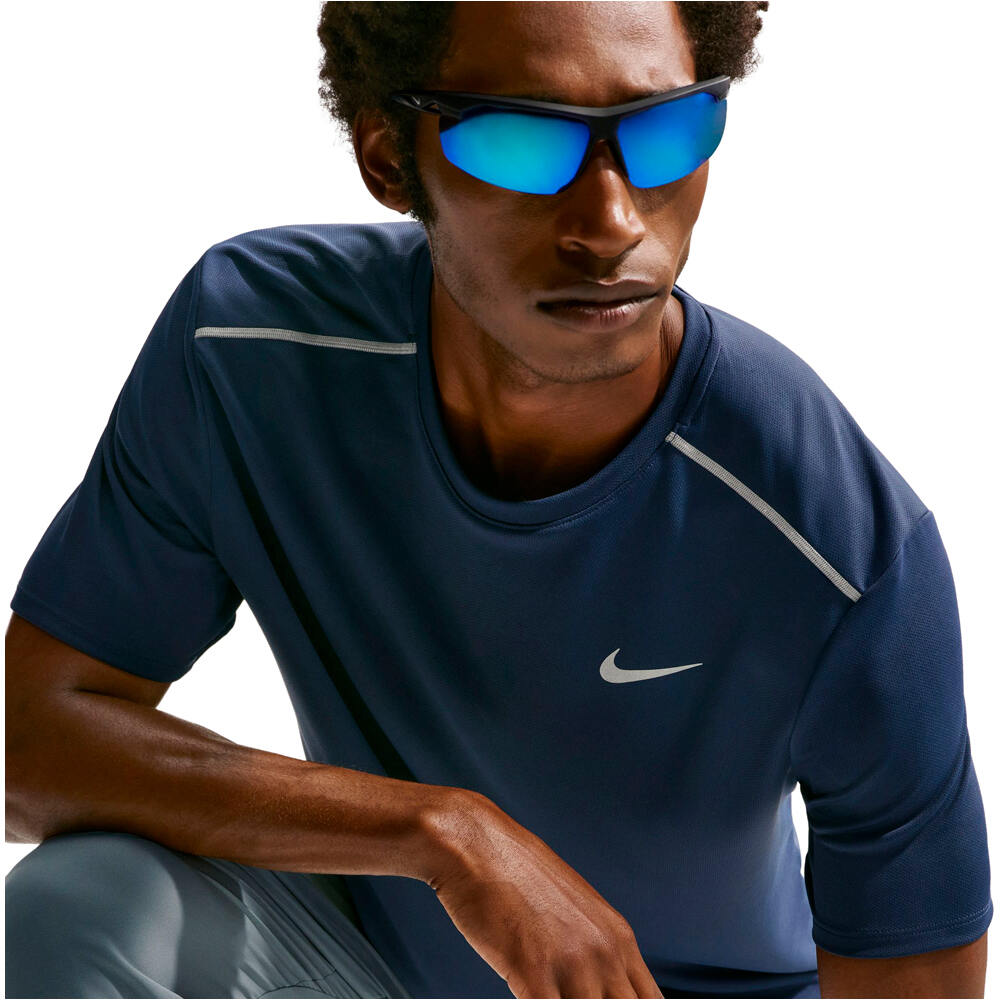 Nike camiseta técnica manga corta hombre DRI-FIT UV MILER AZUL 04