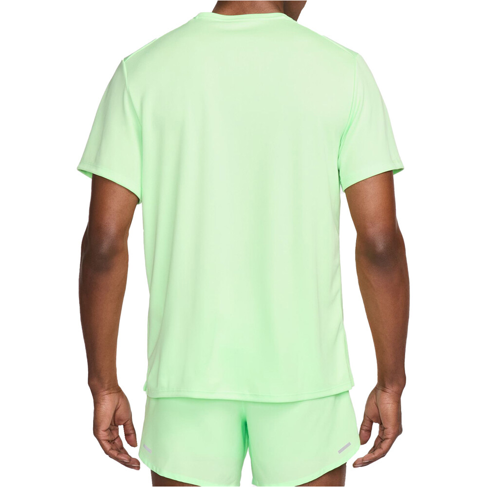 Nike camiseta técnica manga corta hombre DRI-FIT UV MILER MORADO vista trasera