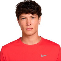 Nike camiseta técnica manga corta hombre DRI-FIT UV MILER ROJO 03