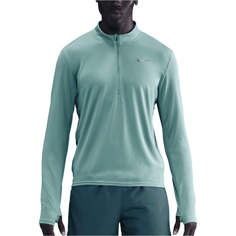 Nike camiseta técnica manga larga hombre DRI-FIT PACER VERDE vista frontal