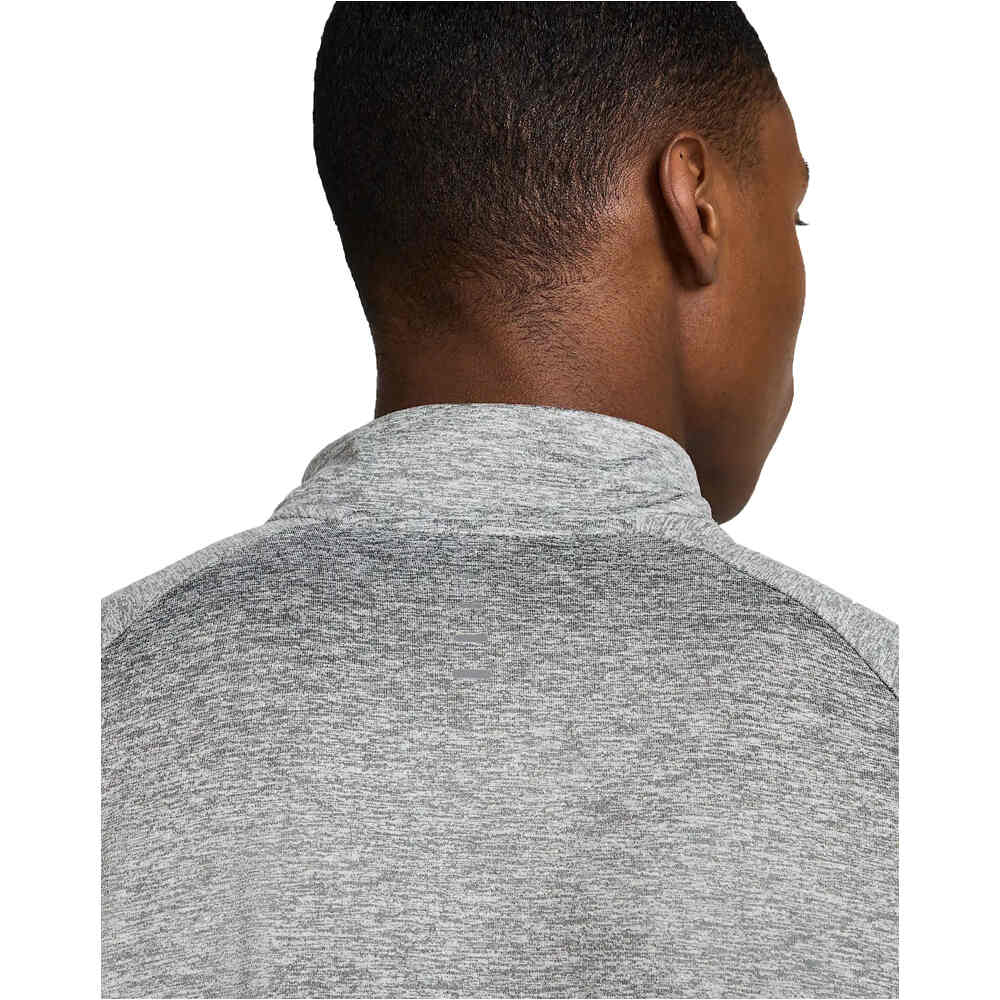 Nike camiseta técnica manga larga hombre DRI-FIT STRIDE GRIS 05