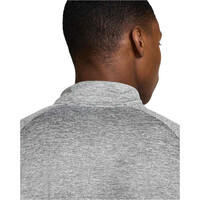 Nike camiseta técnica manga larga hombre DRI-FIT STRIDE GRIS 05