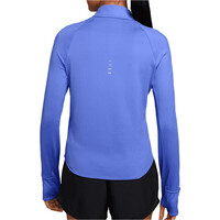 Nike camiseta técnica manga larga mujer DRI-FIT SWIFT MORADO vista trasera
