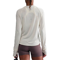 Nike camiseta técnica manga larga mujer DRI-FIT SWIFT UV BLANCO vista trasera