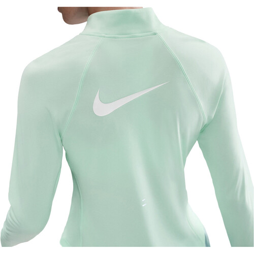 NIKE DRI-FIT TEMPO SWOSH verde