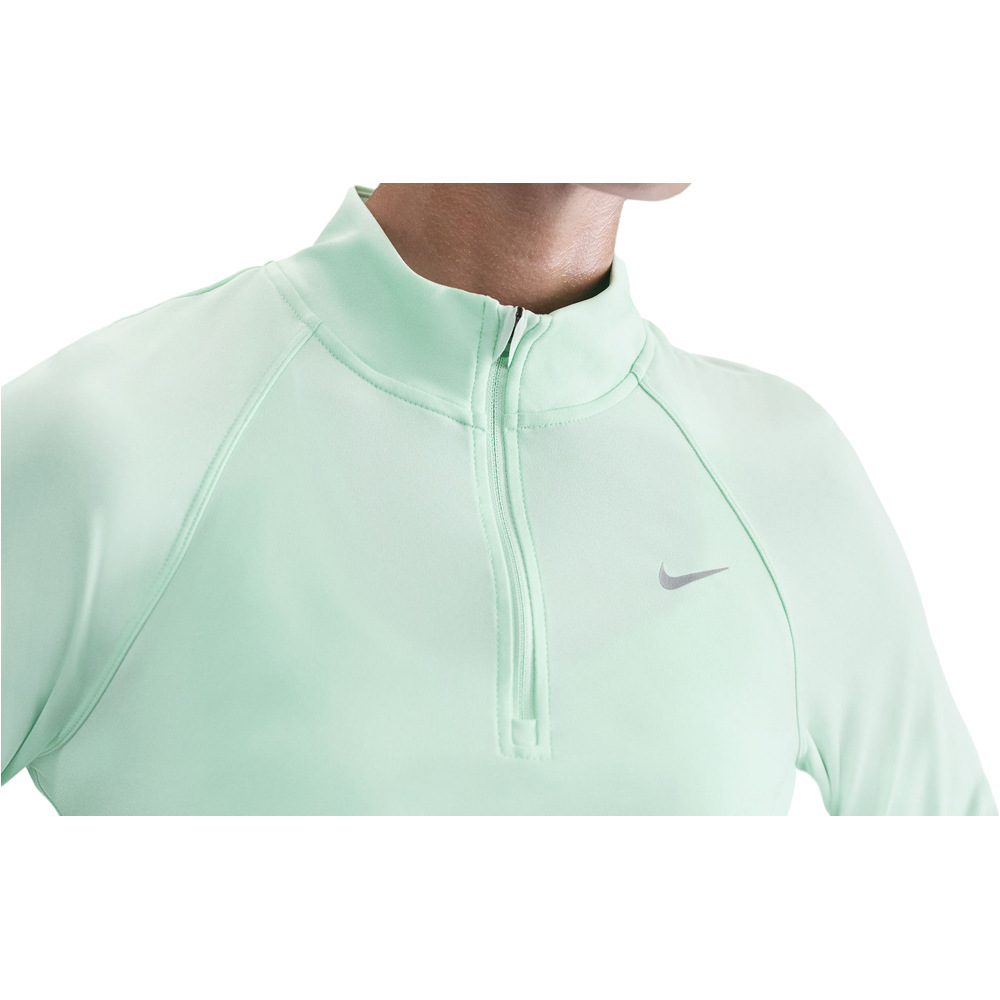 Nike camiseta técnica manga larga mujer DRI-FIT TEMPO SWOSH VERDE 04