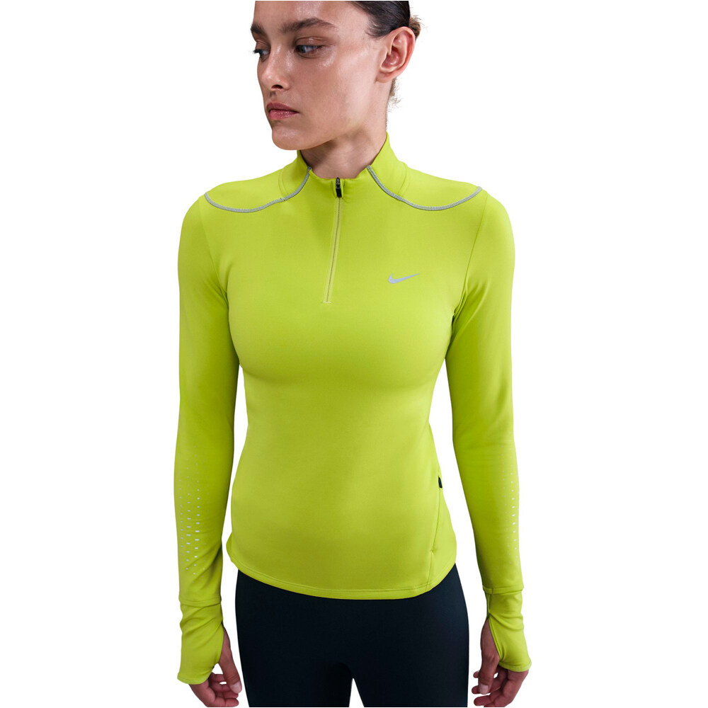 Nike camiseta técnica manga larga mujer THERMA-FIT ADV SWIFT MORADO vista detalle