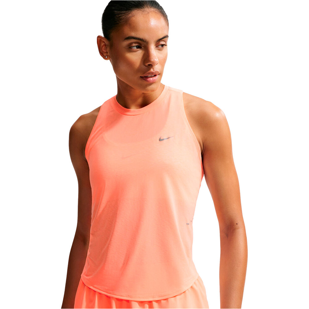 Nike camiseta técnica tirantes mujer DRI-FIT SWIFT NARANJA vista detalle