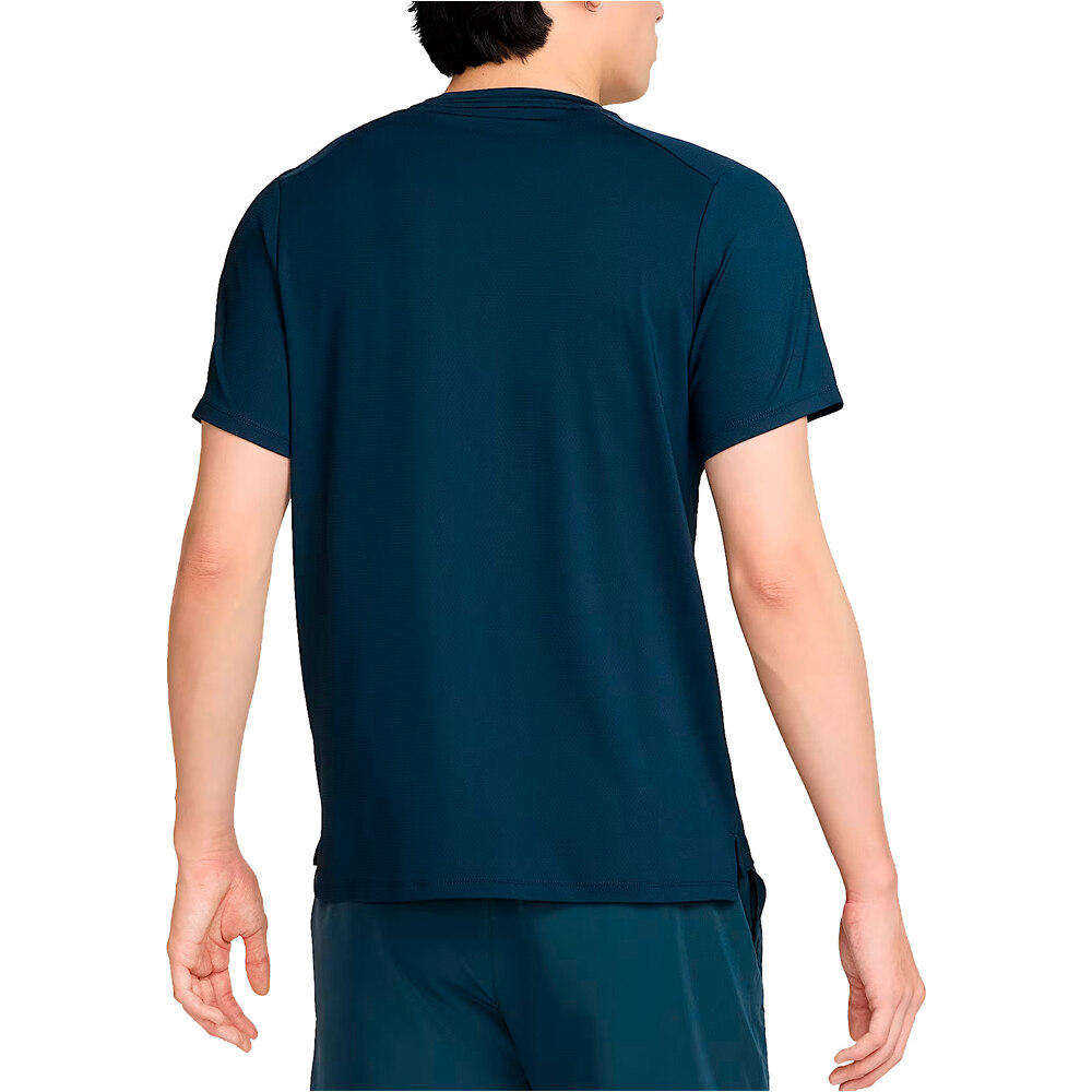 Nike camiseta tenis manga corta hombre DRI-FIT COURT ADVANTAGE AZUL vista trasera