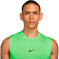 Nike camiseta tirantes fitness hombre DRI-FIT PRO MORADO vista detalle