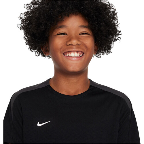 NIKE DRI-FIT STRIKE negro