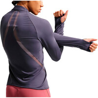 Nike camisetas fitness mujer W NK DF UNVRSA QZ LS TOP MESH GRIS vista trasera