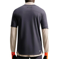 Nike camisetas trail running manga corta hombre M ACG DFADV SOLAR CHASE SS NEGRO vista trasera