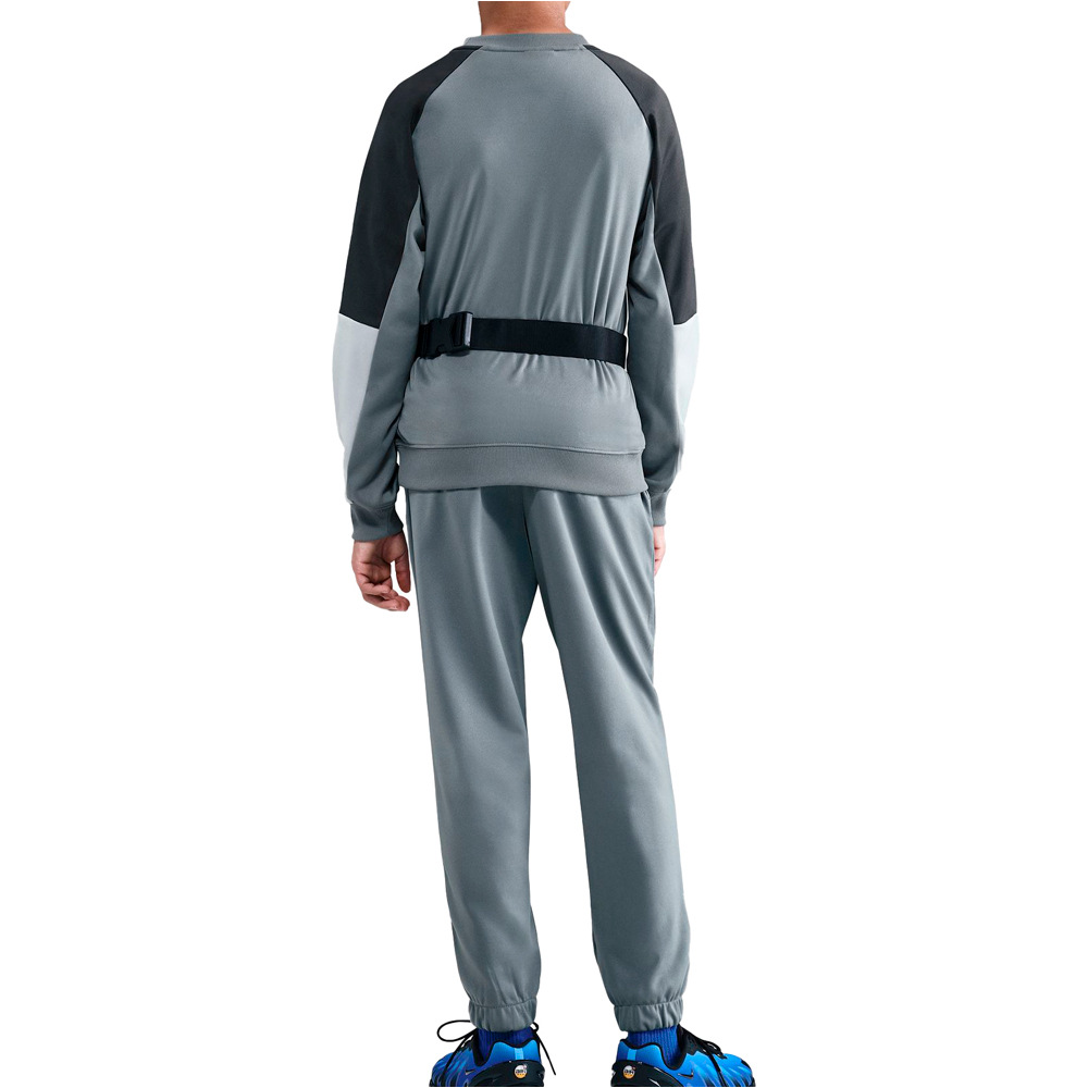 Nike chándal niño DRI-FIT SPORTSWEAR GRIS vista trasera