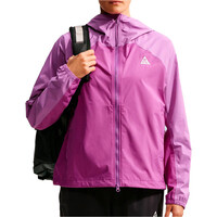 Nike chaqueta impermeable mujer W ACG SFADV PHANTAZMA JKT MORADO vista frontal