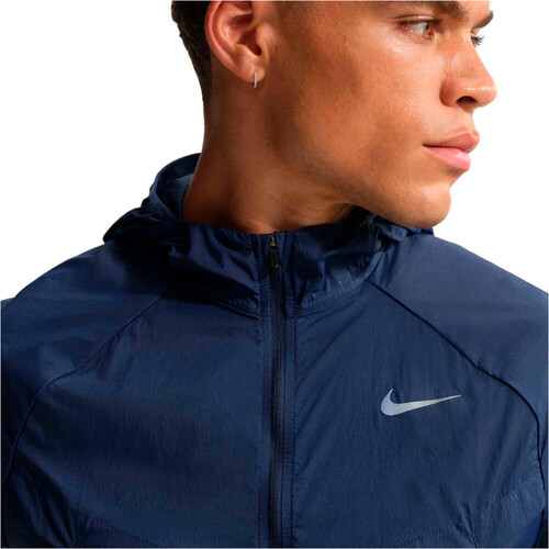 NIKE DRI-FIT STRAIDE UV REPEL azul