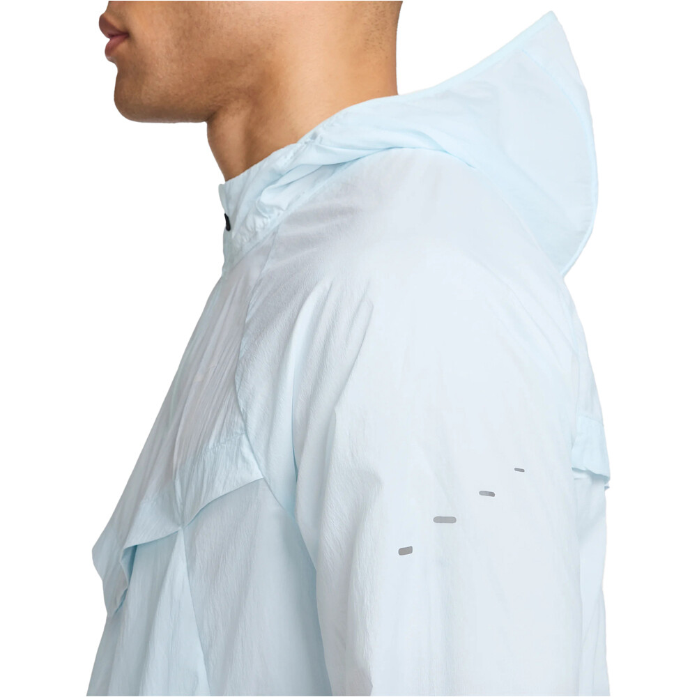 Nike CHAQUETA RUNNING HOMBRE DRI-FIT UV STRIDE AZUL 05