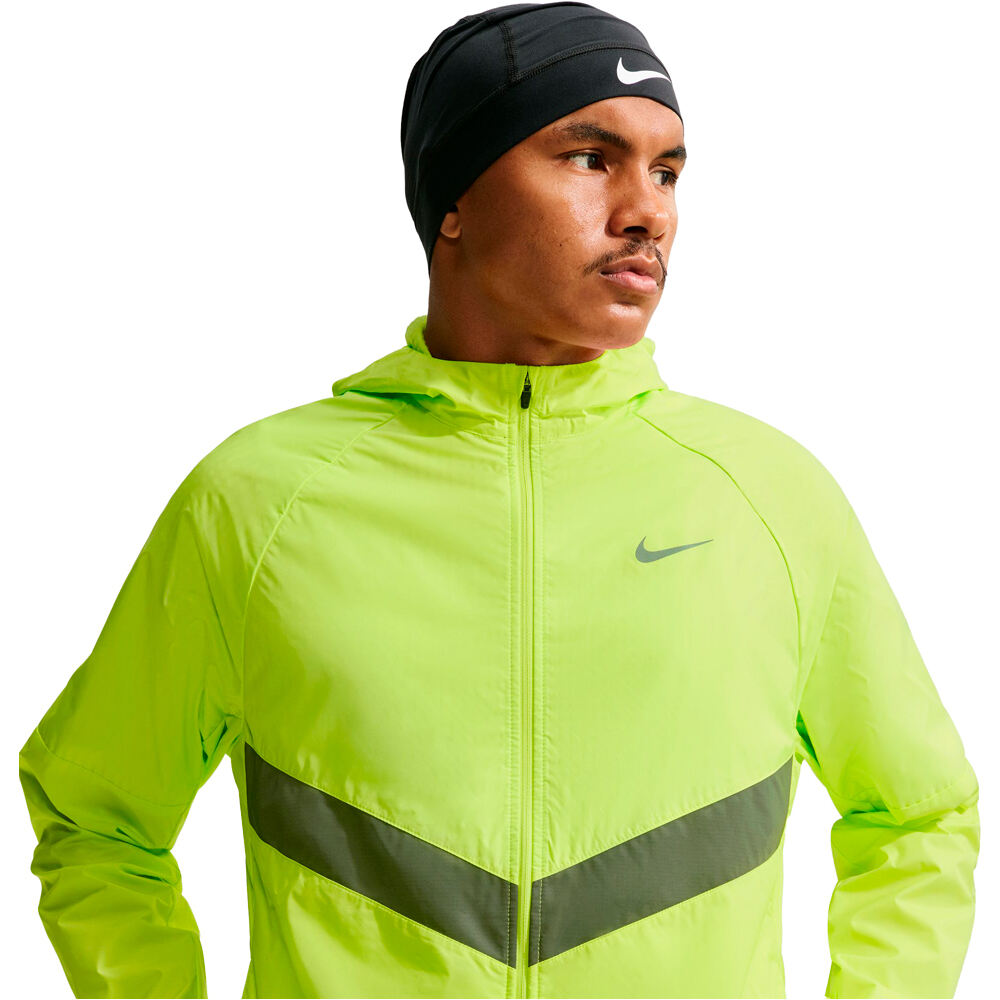 Nike CHAQUETA RUNNING HOMBRE M NK TF RPL MILER WNT JKT AMARILLO vista detalle