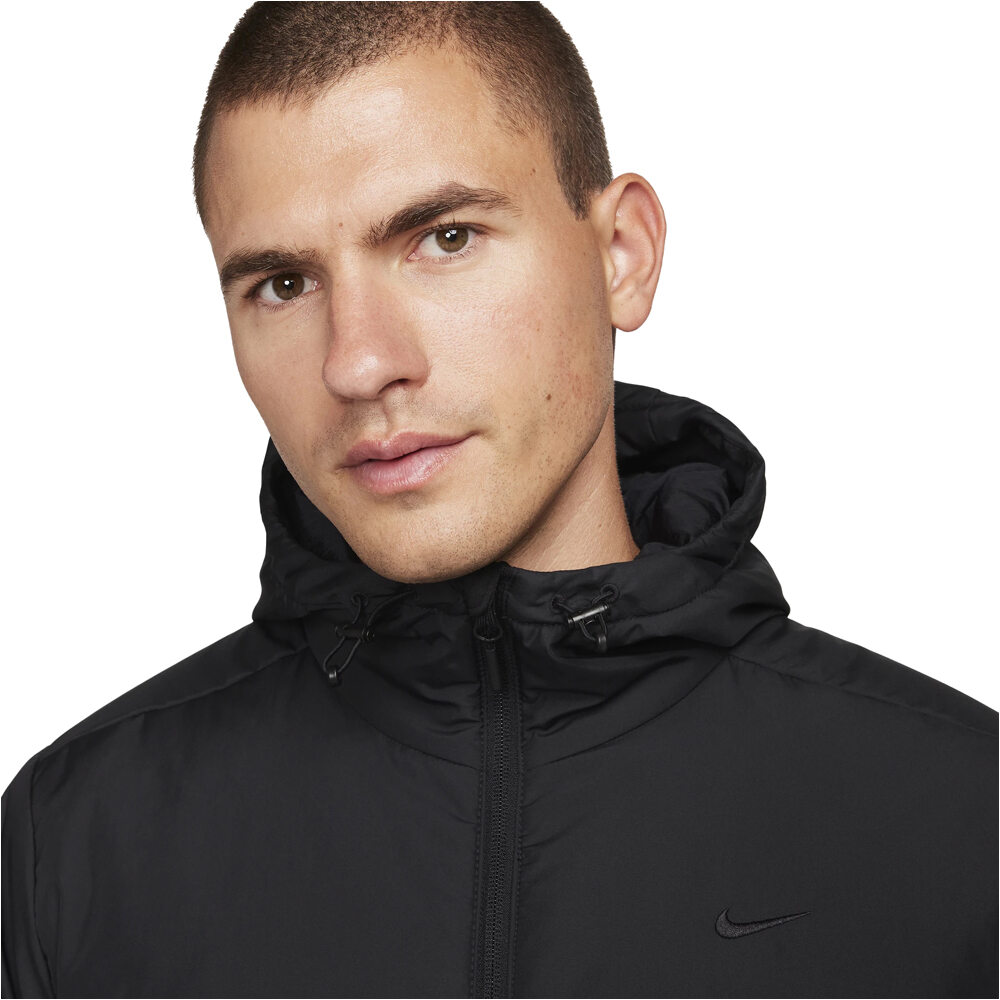 Nike chaquetas hombre THERMA-FIT UNLIMITED NEGRO vista detalle
